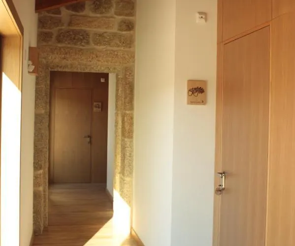 Carvalhal Redondo - منزل ريفي Castelo Novo